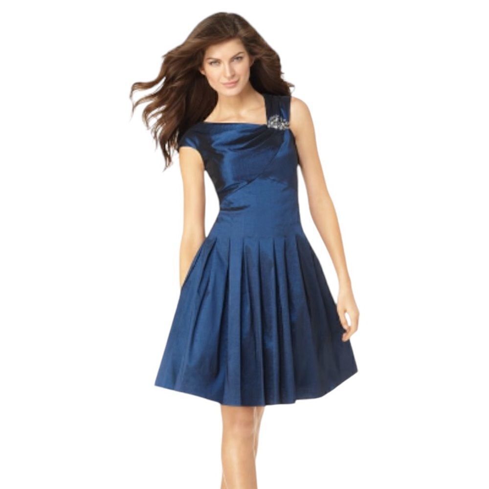 Jessica Howard Evening Drop Shoulder Blue Evening Gown - 14 - Great Condition